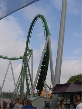 Incredible Hulk Coaster photo, from ThemeParkInsider.com